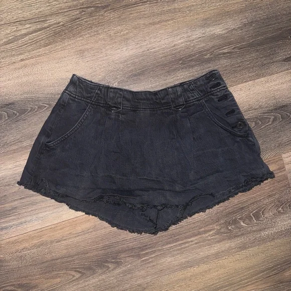 American Eagle Outfitters Dark Gray Denim Skort - Picture 3 of 6